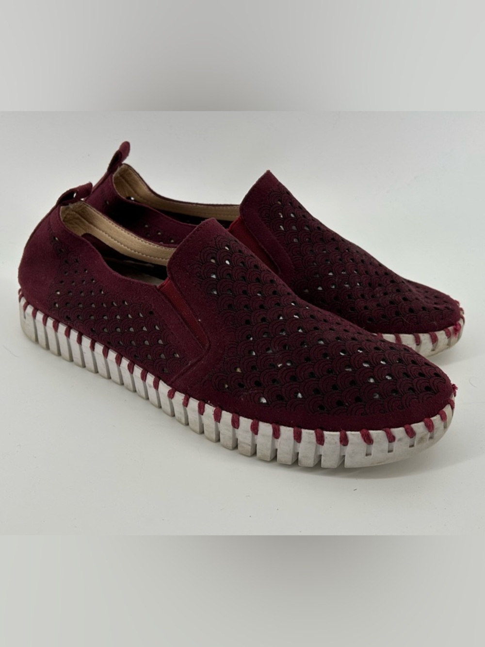 Ilse Jacobsen Women's Slip-On Perforated Laser Cut Flats in Burgundy size 10